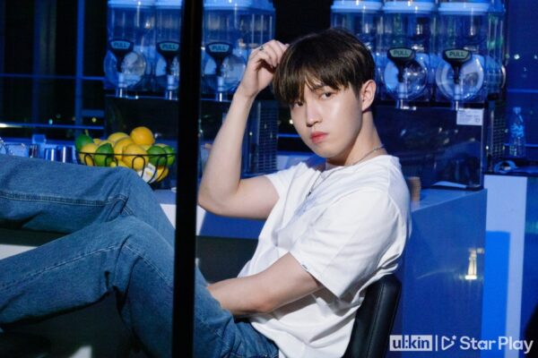 kjh-ulkin-behind-p2-8