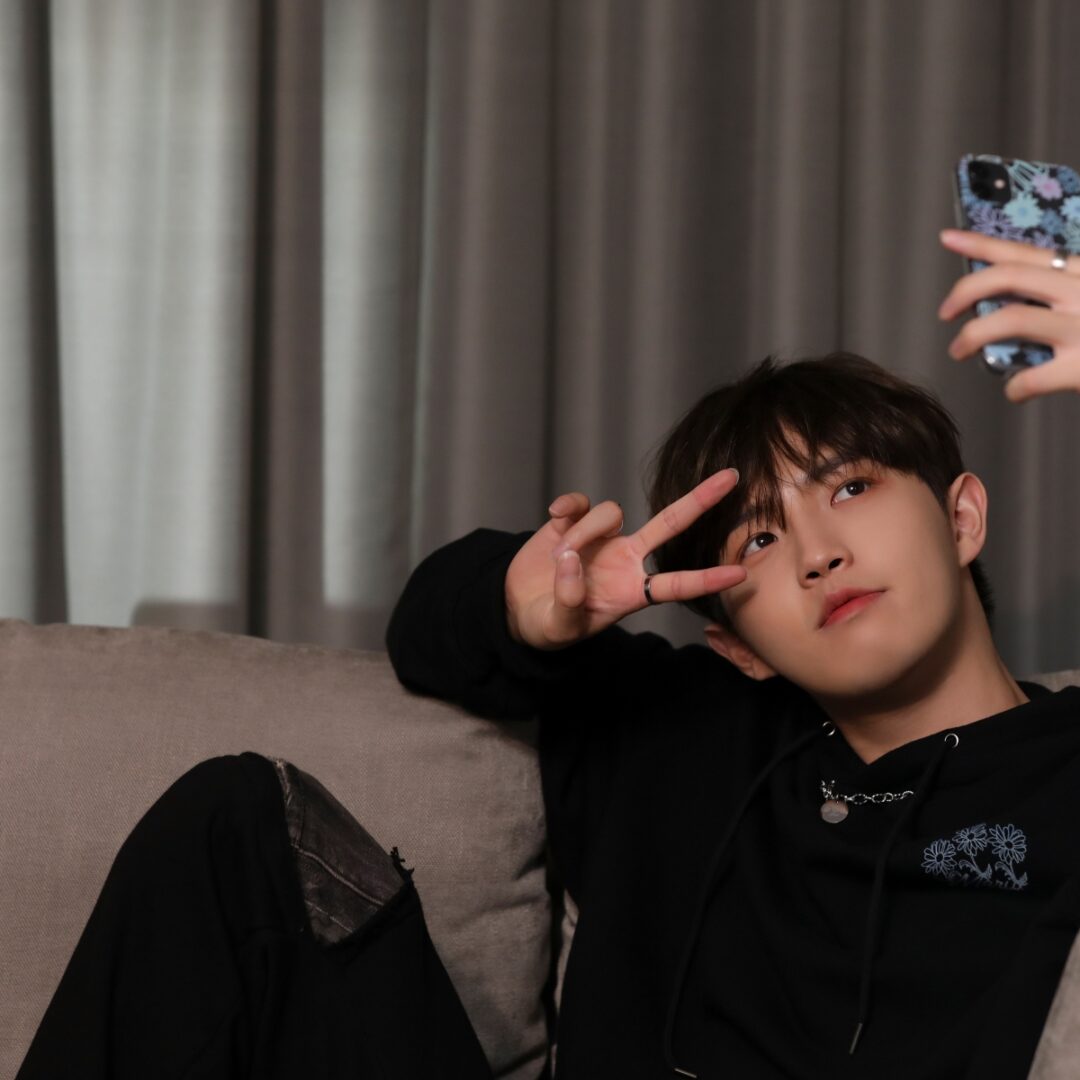 kjh-ulkin-p1-behind-19