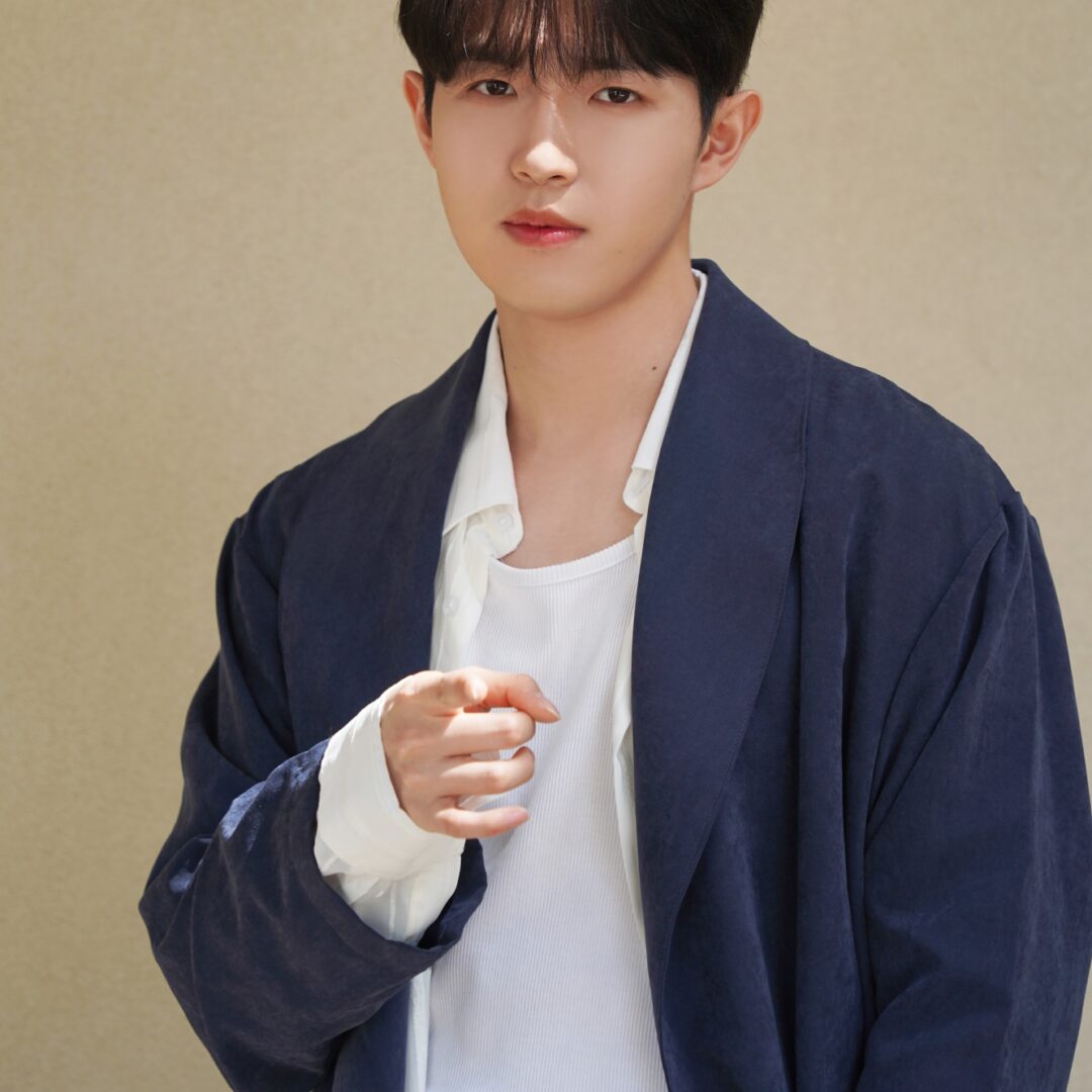 batch-1_kjh-amaid-mv-bts-27